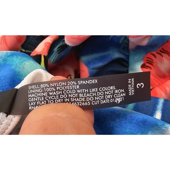 Torrid cap sleeve tie front full coverage support sz 3 3X plus swim suit top EUC - Picture 5 of 9